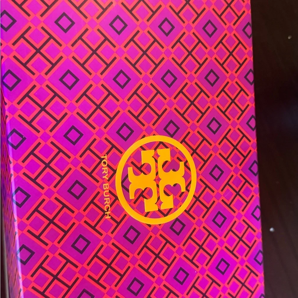Tory Burch Multicolor Floral Women's Sandals! BRAND NEW! - Picture 2 of 6